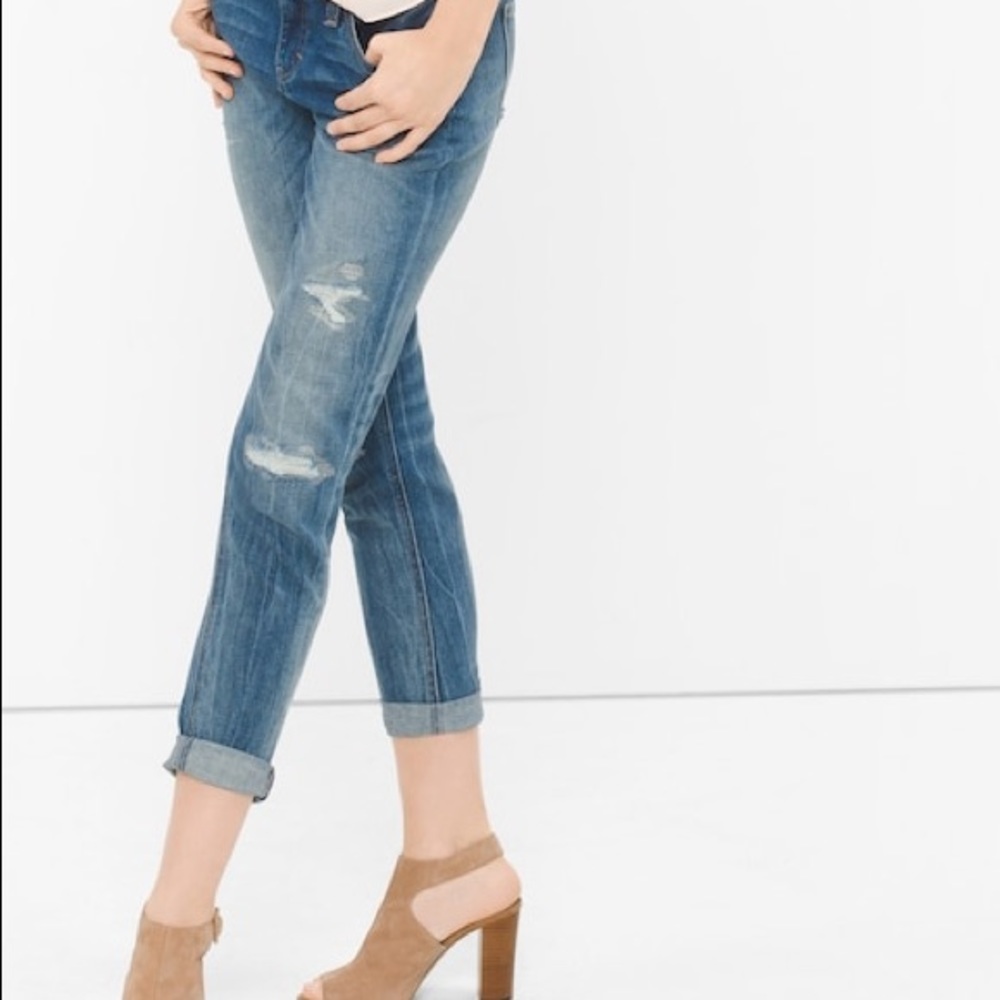 White House Black Market- Girlfriend Jean- Sz 4